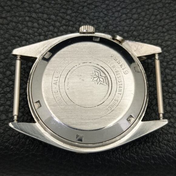 Vintage 1976 Ricoh Automatic Mens Silver Watch W/daydate & Gold accents - Picture 8 of 10